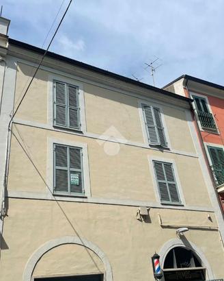 2 LOCALI A SUBIACO