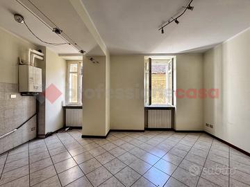 Appartamento Arona [587ARG]