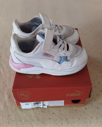 Scarpe ginnastica bimba Puma n. 23