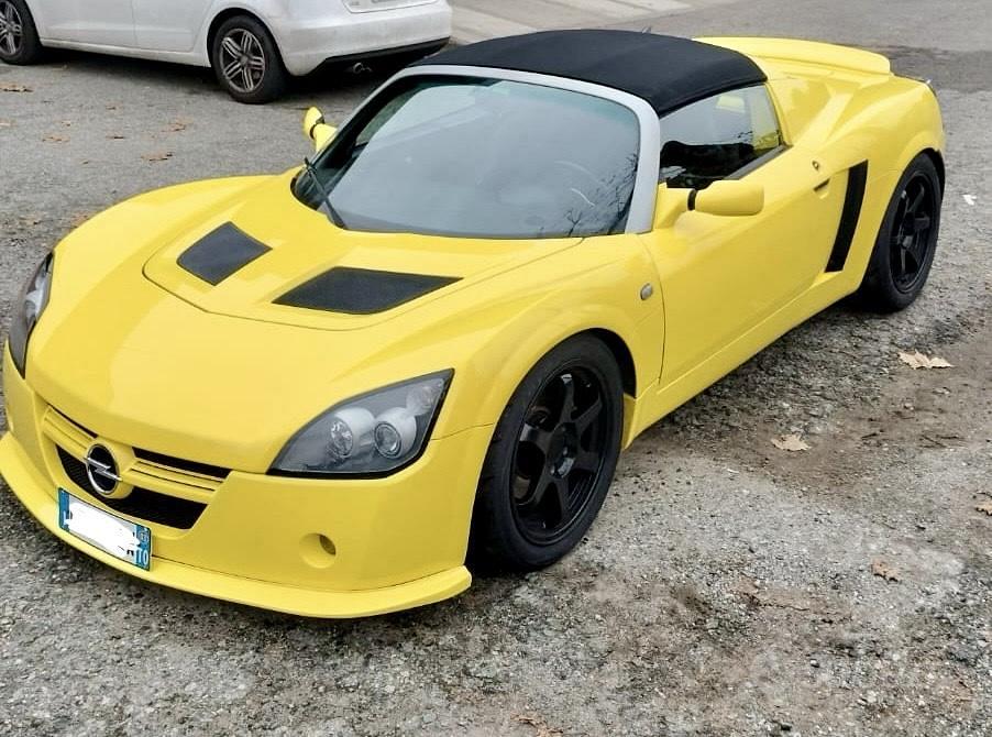 Opel Speedster 2.2 147 CV aspirato 35.000 km