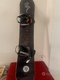 Snowboard con attacchi Union e custodia