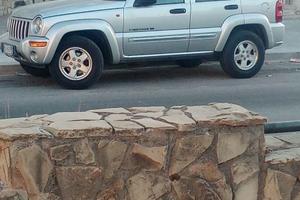 Jeep Cherokee kj sport limited