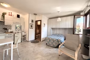 Monolocale con scoperto privato