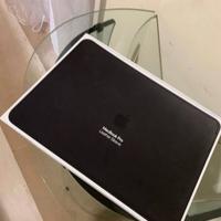 Custodia in pelle nera Apple MacBook Pro 15