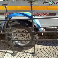 Parete divisoria universale per auto