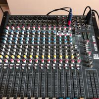 Mixer Allen & Heath ZED-16fx con  flight case