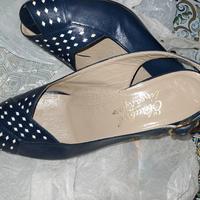 Sandali in pura pelle blu .Vintage Anni 80