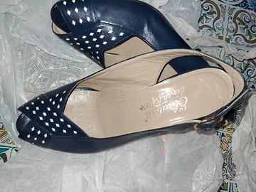 Sandali in pura pelle blu .Vintage Anni 80