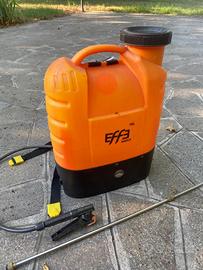 Pompa irroratrice a batteria