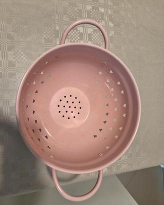 Scola pasta in metallo con cuoricini