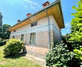 CASA SINGOLA CON GIARDINO