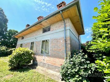 CASA SINGOLA CON GIARDINO