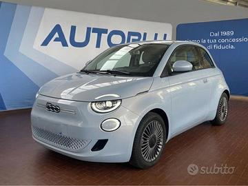 Fiat 500 500e 42 kwh la prima