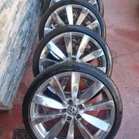 Cerchi in lega cromati