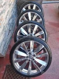 Cerchi in lega cromati