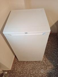 Congelatore verticale Beko 3 cassetti