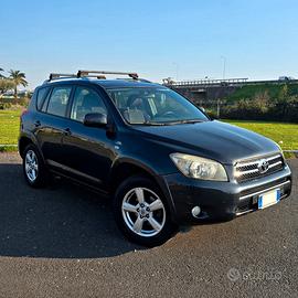 Fuoristrada Toyota RAV4 - 2006