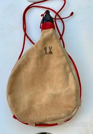 Borta de vino in pelle