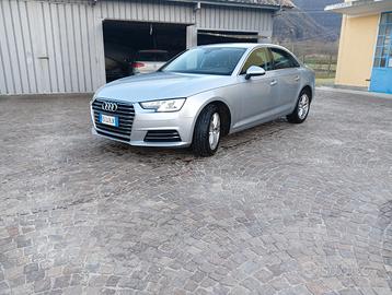 Audi A4 2.0 TDI 150cv business S-tronic