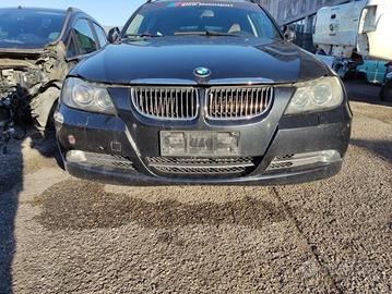 Paraurti anteriore BMW 330 del 2005
