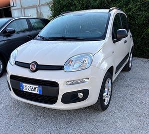 Fiat Panda 0.9 TwinAir Turbo Natural Power Lounge