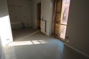 TRILOCALE IN ZONA SETTEFRATI 65 Mq + RIPOSTIGLIO 1