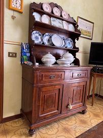 Credenza rustica di fine ‘800 in legno massello.