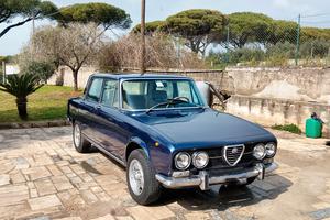 alfa romeo 2000 