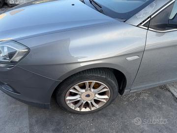 parafango anteriore sx lancia delta 2012