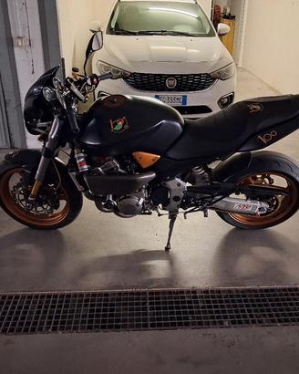 Honda Hornet 900
