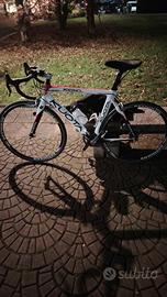 Bicicletta endurance corsa Kuota