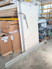 porta per celle con rotaia di scorrimento usata