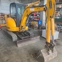 MINI ESCAVATORE JCB 8030