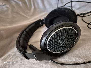 Senneheiser HD599