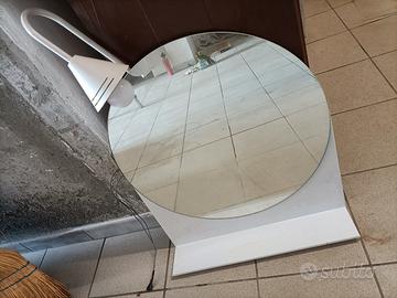 Specchio con luce e mensola 