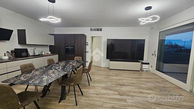 3 LOCALI A CAMPONOGARA