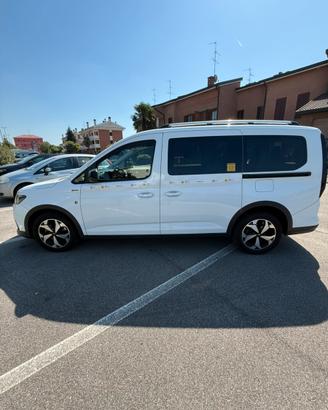 Ford Grand Tourneo Connect 2.0 EcoBlue 7 Posti