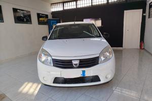 Dacia Sandero 1.4 benzina 75 CV CON GARANZIA