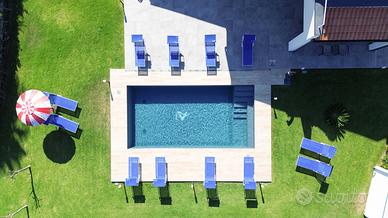 9-11Agosto. Villa con piscina privata. 12 POSTI