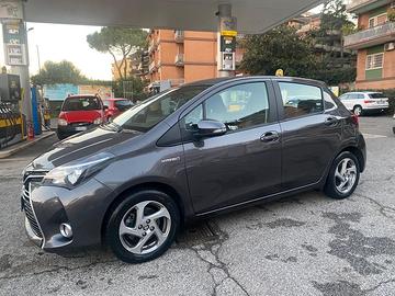 Toyota Yaris 1.5 Hybrid 5 porte Active