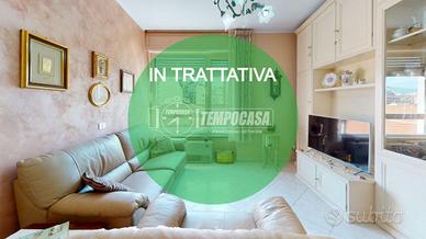 QUADRILOCALE CON BOX AUTO