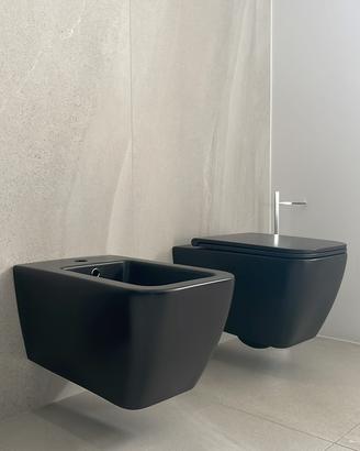 Sanitari sospesi