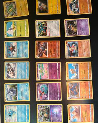Pokemon lotto misto carte differenti non comuni