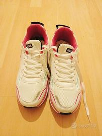 scarpe da ginnastica