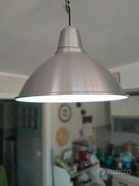 Lampadario a Campana in metallo 