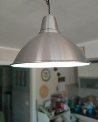 Lampadario a Campana in metallo 