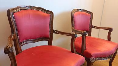 Coppia di poltroncine parigine in noce anni '70