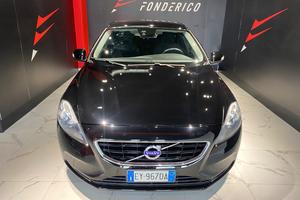 VOLVO V40 Cross Country D2 1.6 Kinetic