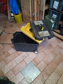 contenitore x attrezzature 