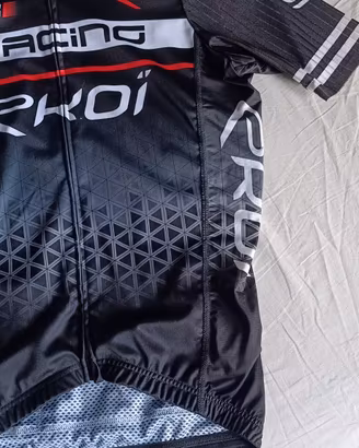 abbigliamento sportivo bici corsa